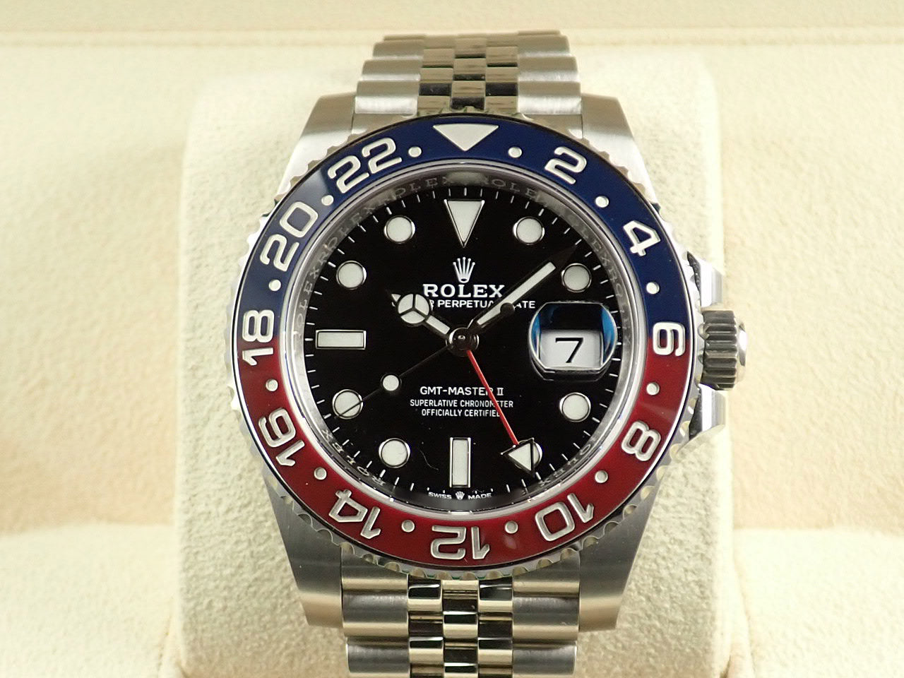 Rolex GMT Master Red and Blue Bezel &lt;&lt;New warranty, box, etc.&gt;&gt;