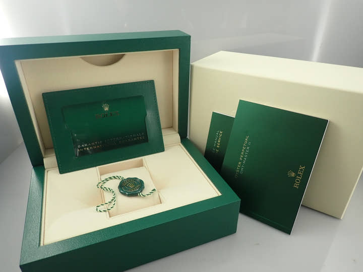 ロレックス GMTマスターII Ref.126710BLNR ステンレススチール ブラック文字盤 ジュビリーブレスレット 中古 CSU22C08