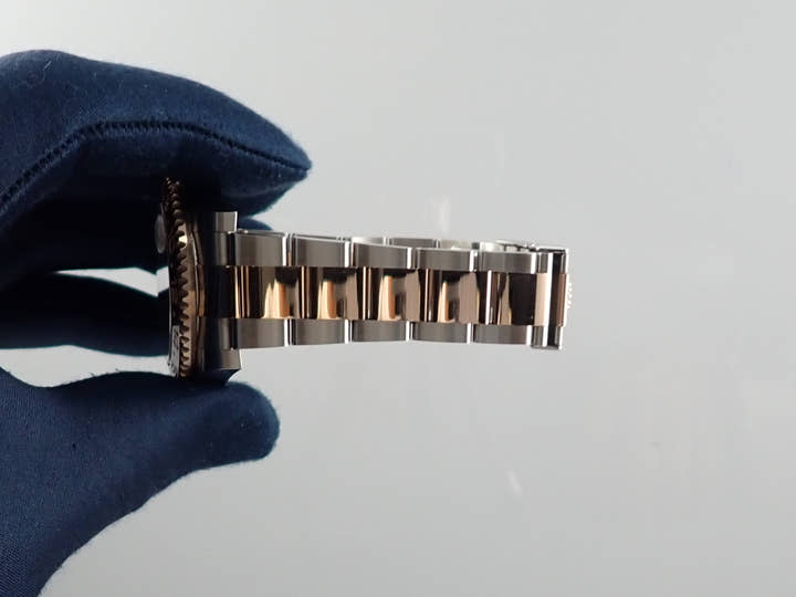 ロレックス GMTマスターII Ref.126711CHNR ステンレススチール/エバーローズゴールド ブラック文字盤 オイスターブレスレット オイスターブレスレット