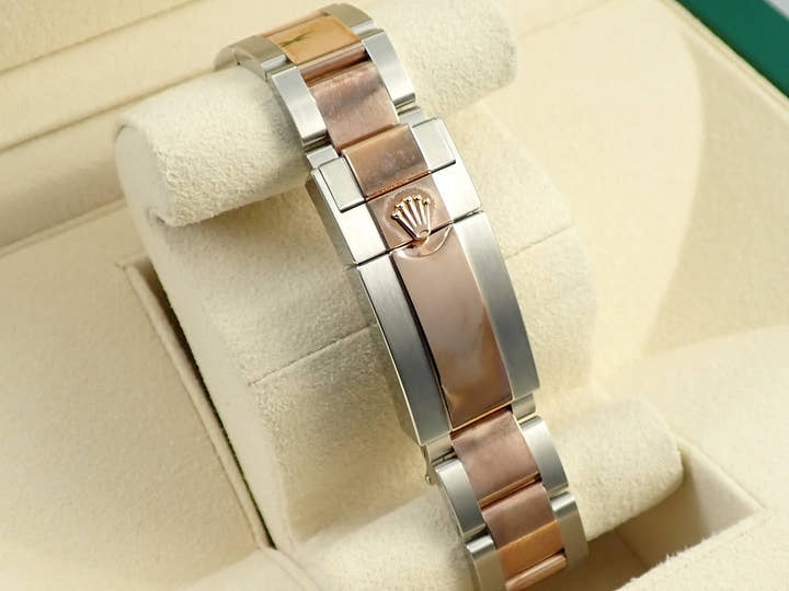 ロレックス GMTマスターII Ref.126711CHNR ステンレススチール/エバーローズゴールド ブラック文字盤 オイスターブレスレット