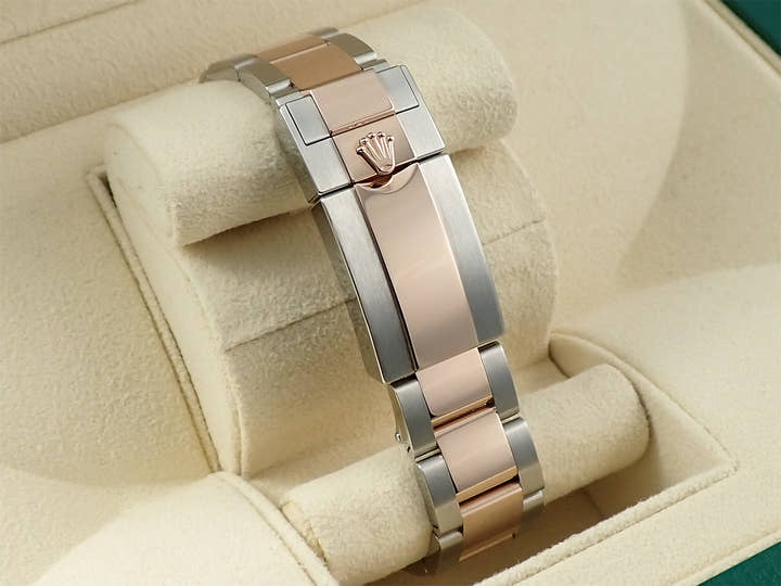 ロレックス GMTマスターII Ref.126711CHNR ステンレススチール/エバーローズゴールド ブラック文字盤　オイスターブレスレット