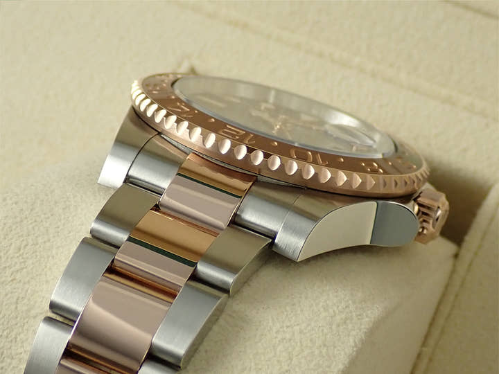 ロレックス GMTマスターII Ref.126711CHNR ステンレススチール/エバーローズゴールド ブラック文字盤　オイスターブレスレット