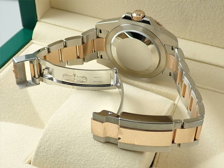 ロレックス GMTマスターII Ref.126711CHNR ステンレススチール/エバーローズゴールド ブラック文字盤　オイスターブレスレット