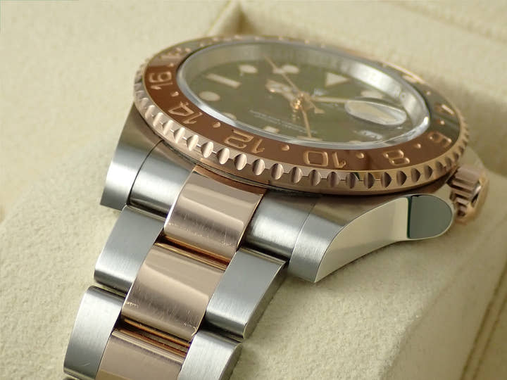 ロレックス GMTマスターII Ref.126711CHNR ステンレススチール/エバーローズゴールド ブラック文字盤　オイスターブレスレット