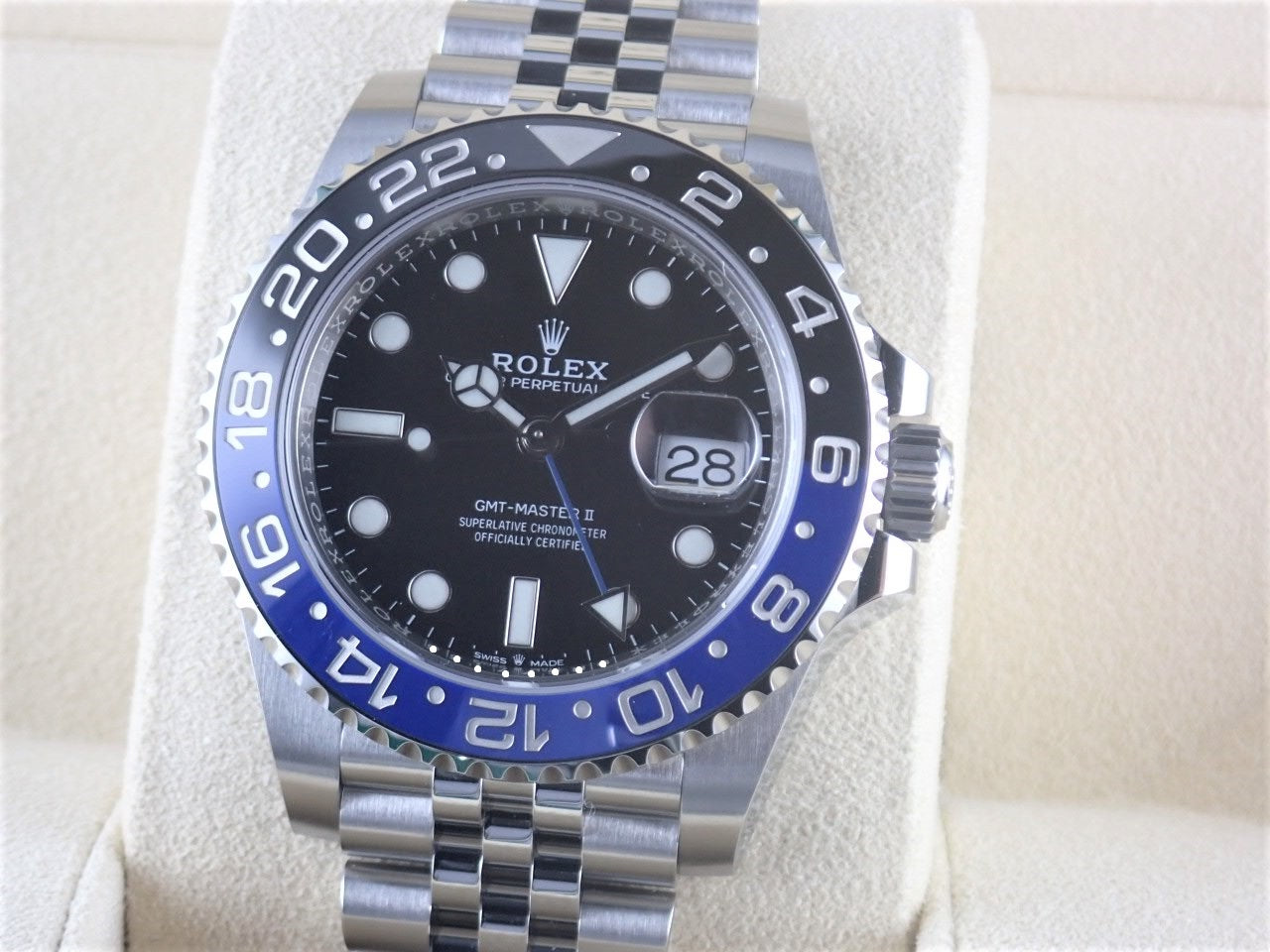 Rolex GMT Master II Blue and Black Bezel [Unused]