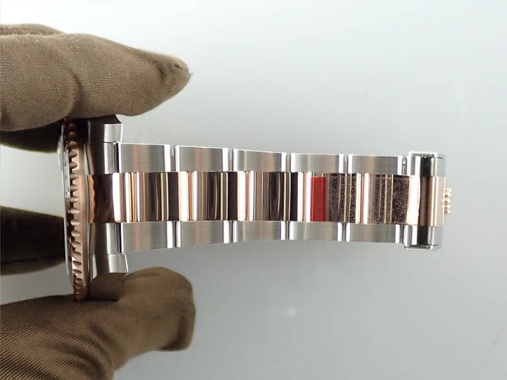 ロレックス GMTマスターII Ref.126711CHNR ステンレススチール/エバーローズゴールド ブラック文字盤 オイスターブレスレット オイスターブレスレット