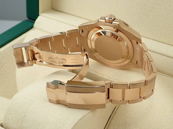 ロレックス GMTマスターII Ref.126715CHNR エバーローズゴールド ブラック文字盤 オイスターブレスレット オイスターブレスレット