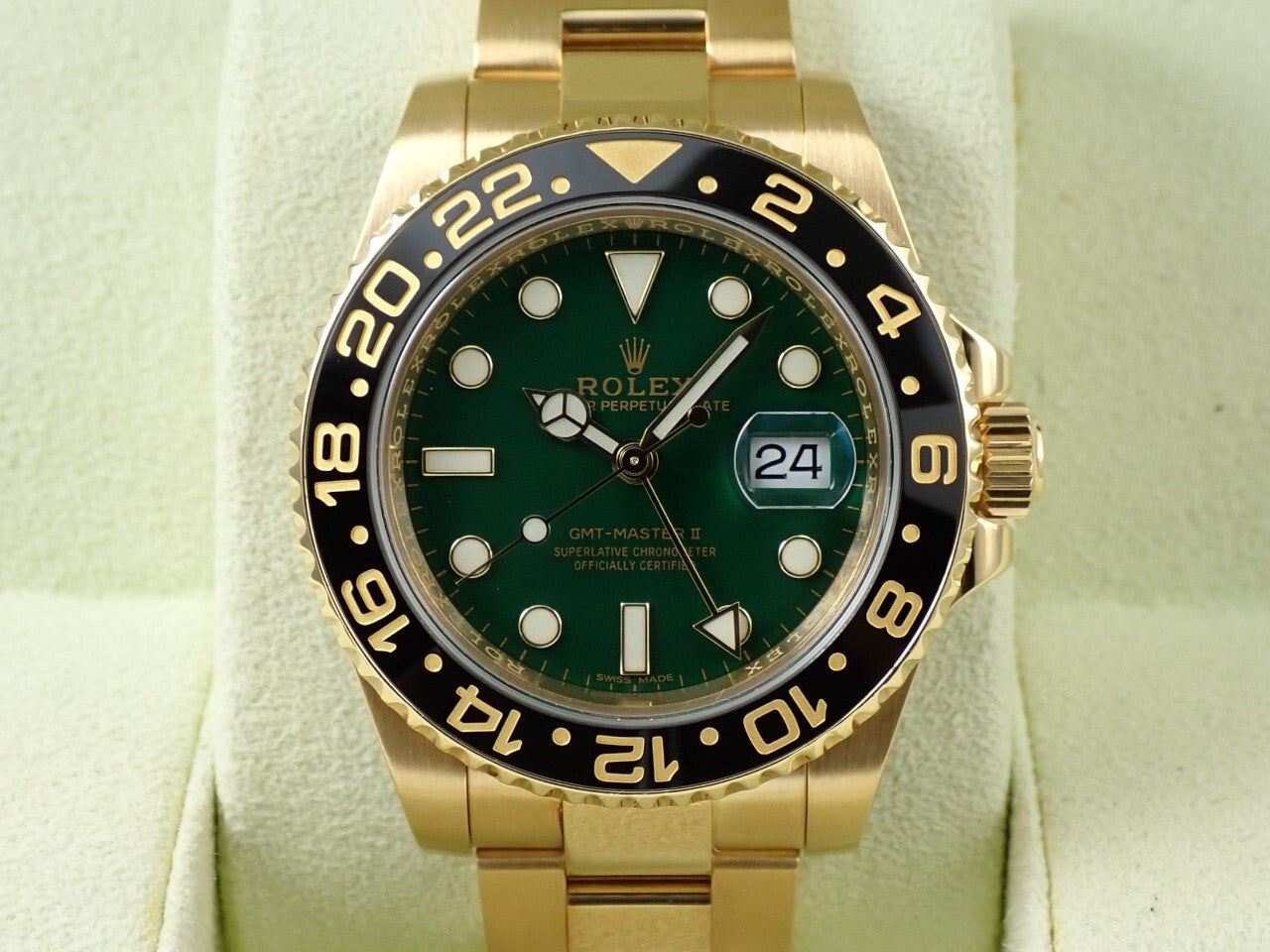 Rolex GMT Master II Ref.116718LN 18KYG Green Dial