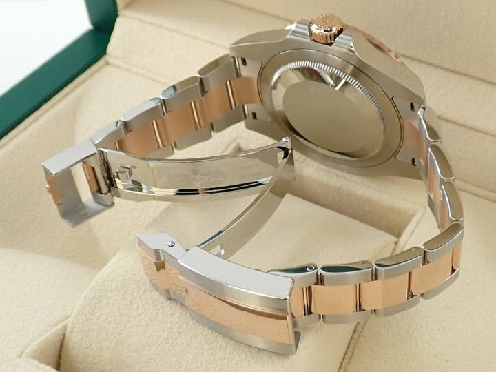 ロレックス GMTマスターII Ref.126711CHNR ステンレススチール/エバーローズゴールド ブラック文字盤 オイスターブレスレット オイスターブレスレット