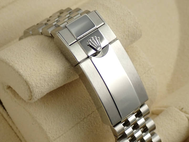 ロレックス GMTマスターII Ref.126710GRNR ステンレススチール ブラック文字盤 ジュビリーブレスレット 未使用 3CR7K9JW