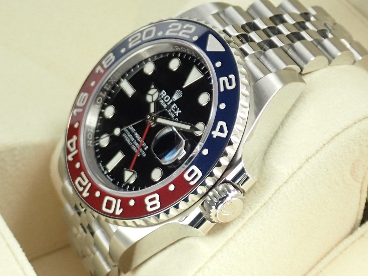 Rolex GMT Master II Red and Blue Bezel [Unused] [Certificate, Box, Other] Ref. 126710BLRO