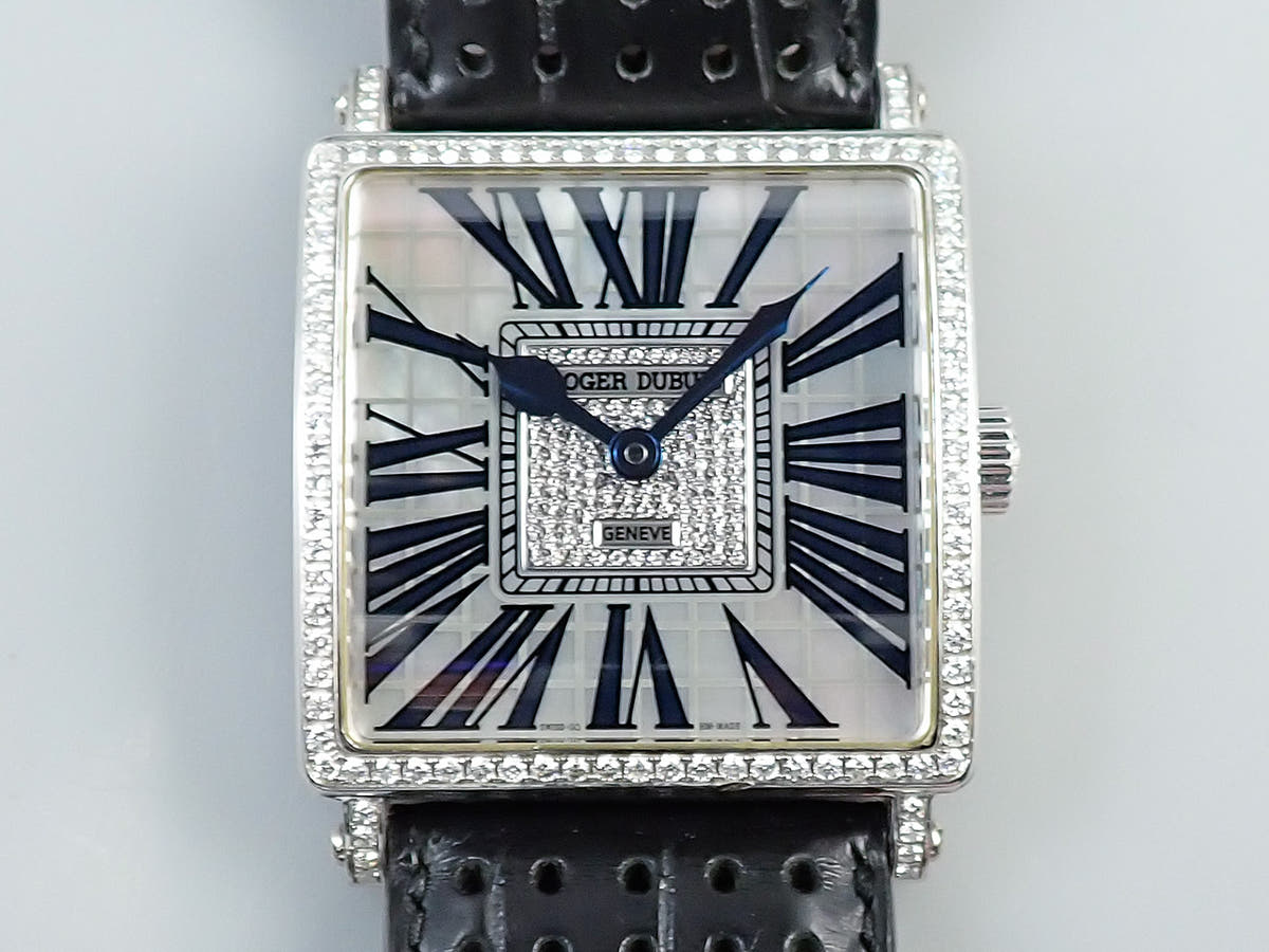 Roger Dubuis Golden Square Ref.G40 14 0-SDC DN1G.7A White Shell Dial Used 9U088UUP