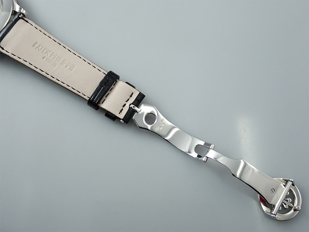 パテックフィリップ ミニットリピーター トゥールビヨン パーペチュアルカレンダー レトログラード Ref.5216P-001 ブラック文字盤 中古 ZW03VY68