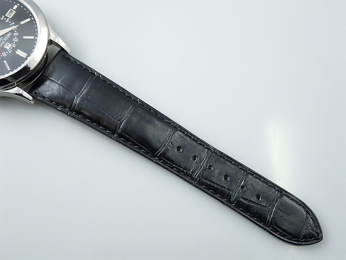 パテックフィリップ ミニットリピーター トゥールビヨン パーペチュアルカレンダー レトログラード Ref.5216P-001 ブラック文字盤 中古 ZW03VY68