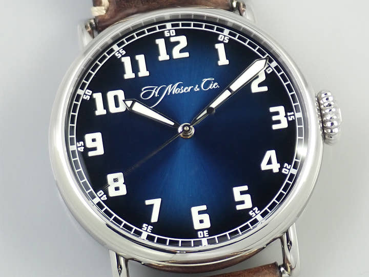 H.モーザー ヘリテージ・センターセコンド　ファンキーブルー Ref.8200-1201 ファンキーブルー フュメ文字盤 中古 10ZMS2LT
