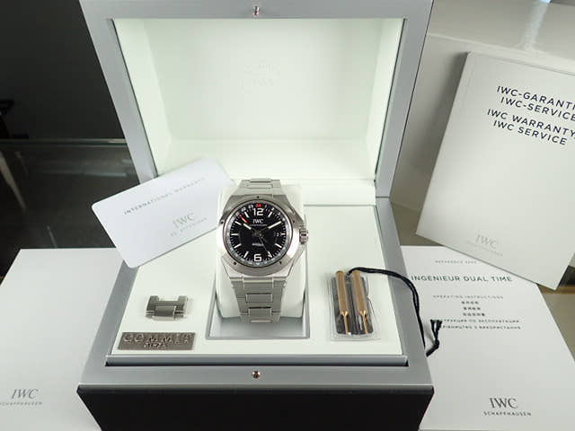 IWC インヂュニア Ref.IW324402 ブラック文字盤 中古 ingenieur-2