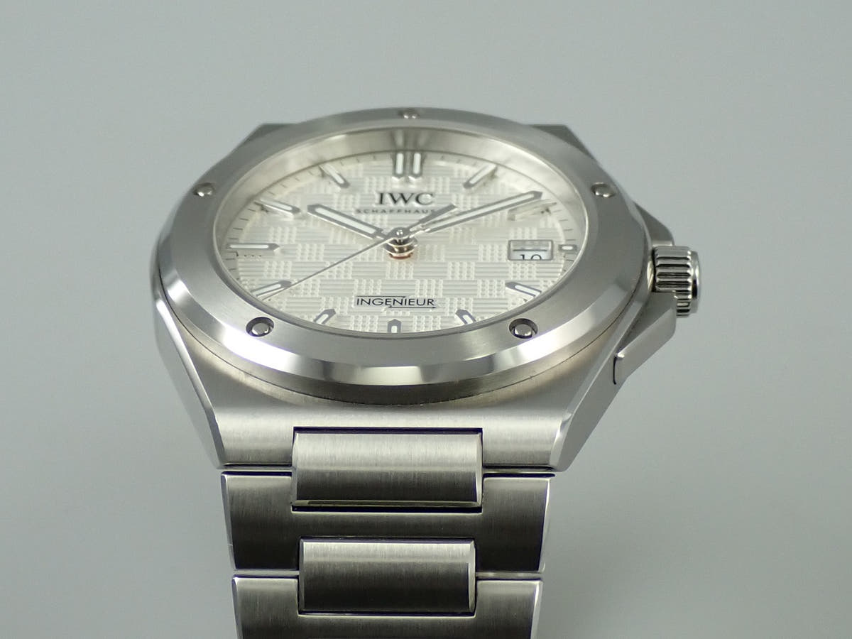 IWC インヂュニア オートマティック 40 Ref.IW328902 ホワイト文字盤 美品 68T05069