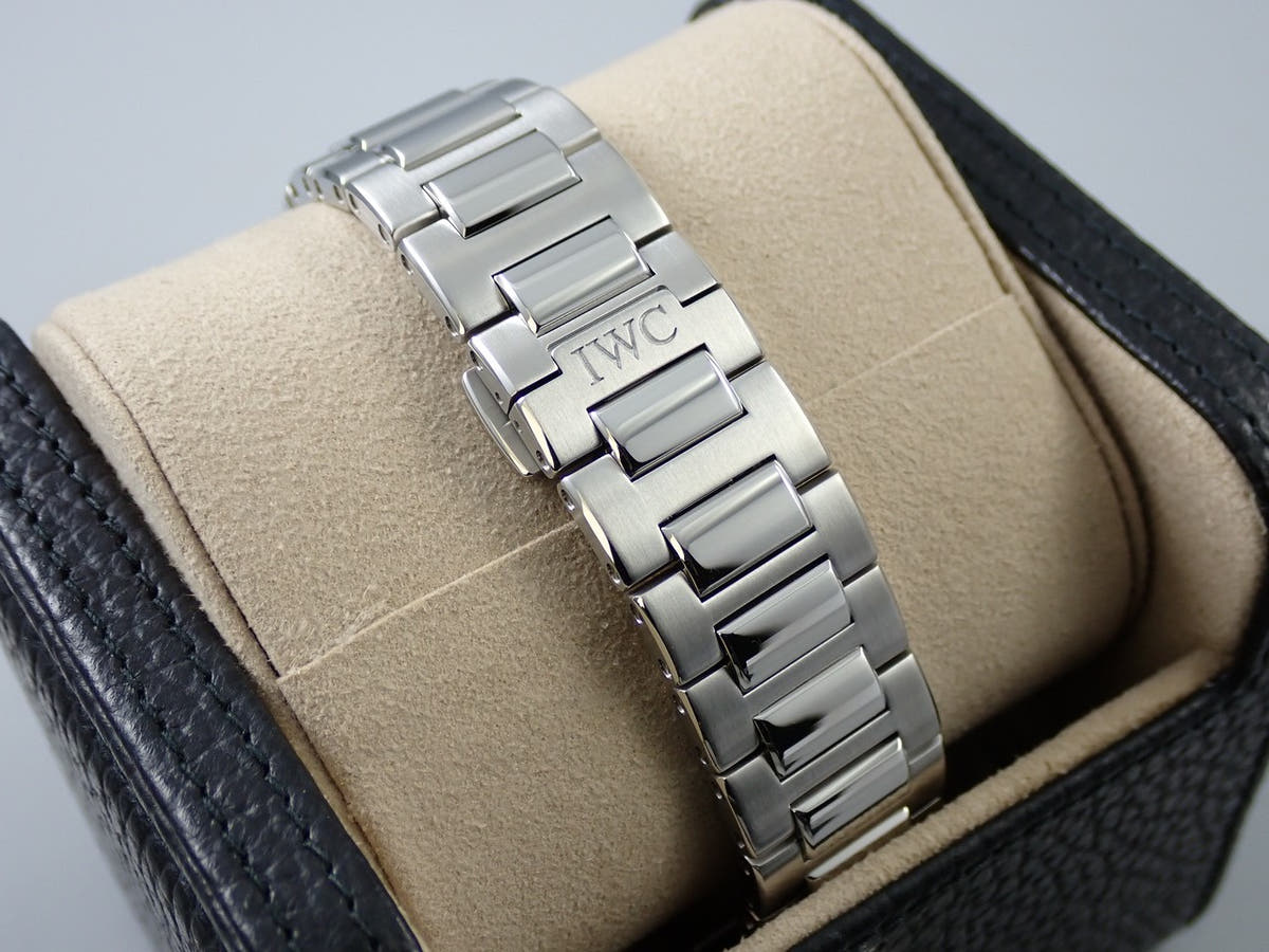 IWC インヂュニア オートマティック 40 Ref.IW328903 グリーン文字盤 未使用 483K2586