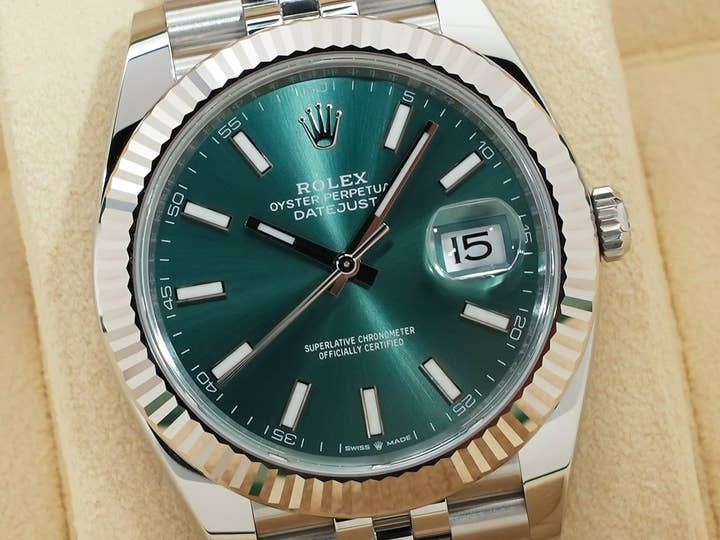 Rolex Datejust 41 Ref. 126334 Stainless Steel/White Gold Mint Green Dial Jubilee Bracelet