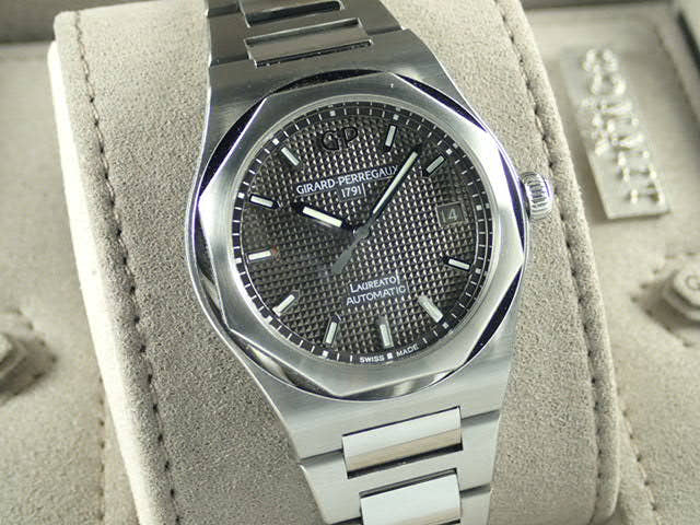 ジラールペルゴ ロレアート Ref.81005-11-231-11A グレー文字盤 中古 laureato-13