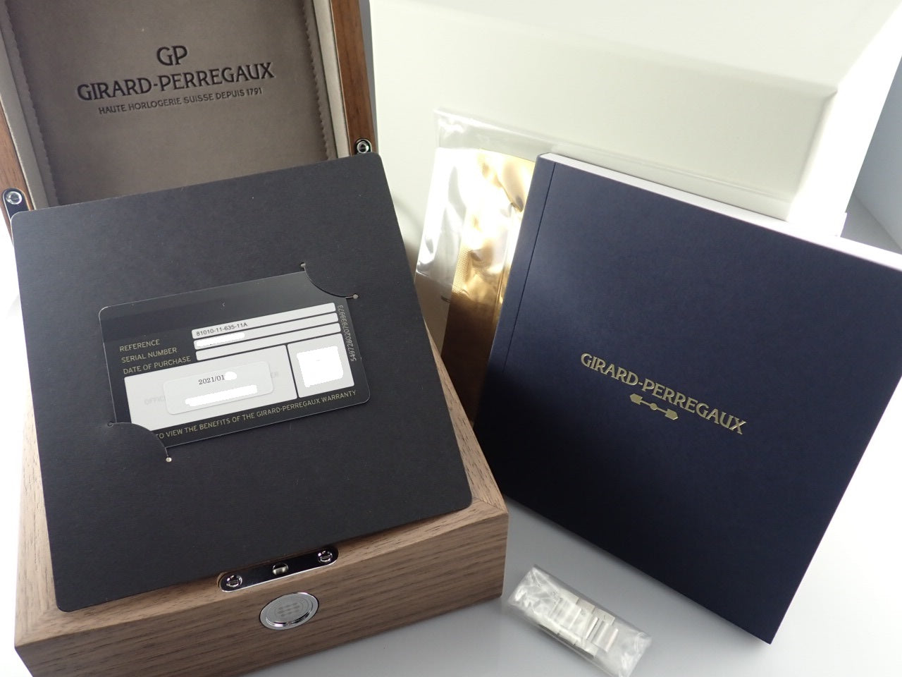 Girard-Perregaux Laureato Infinity Edition [Excellent condition] &lt;Warranty, box, etc.&gt;