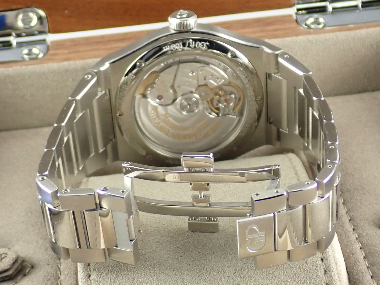 Girard-Perregaux Laureato Japan Limited Glacier 50 pieces limited edition [Excellent condition] &lt;Warranty, box, etc.&gt;