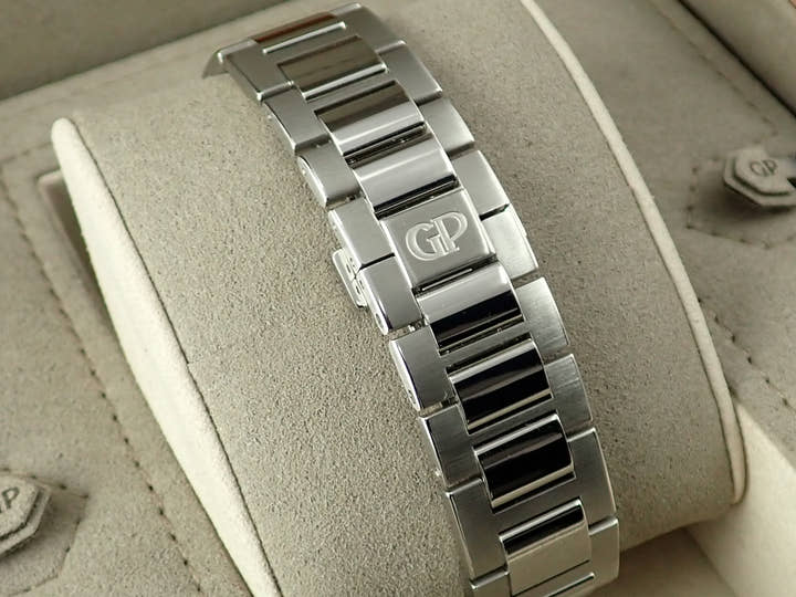 Girard-Perregaux Laureato <Warranty, Box, etc.>