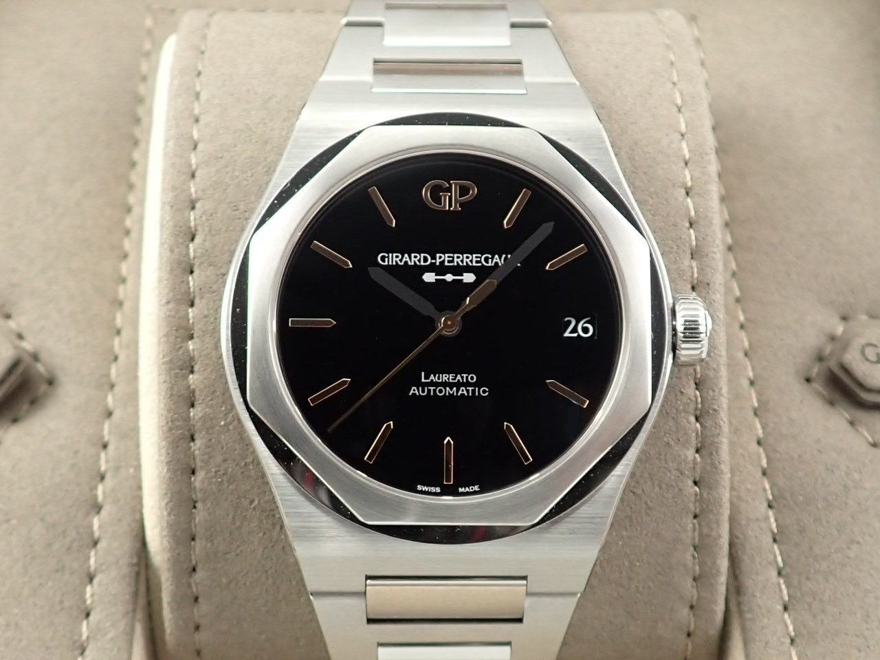 Girard-Perregaux Laureato &lt;Warranty, Box, etc.&gt;