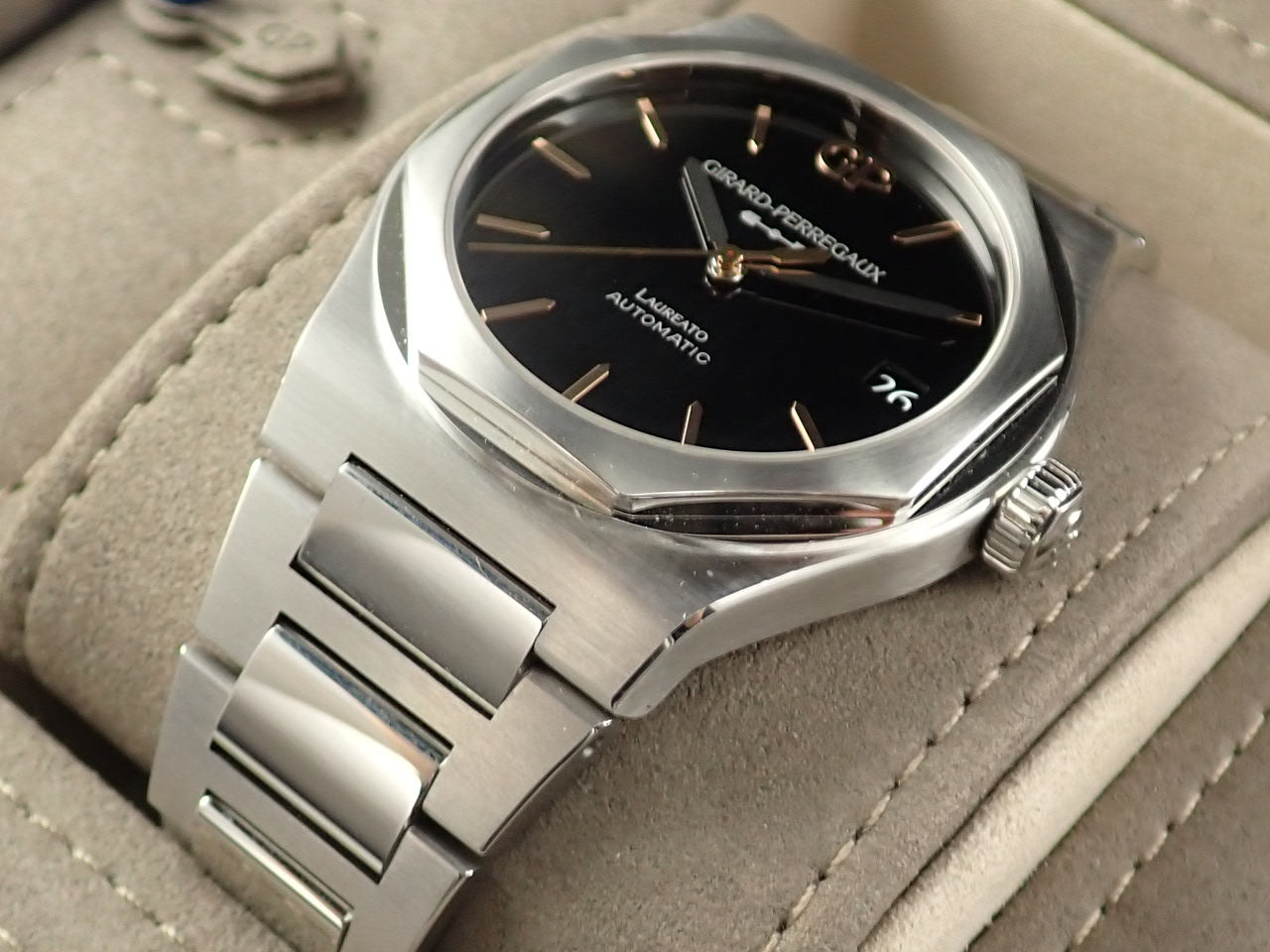 Girard-Perregaux Laureato &lt;Warranty, Box, etc.&gt;