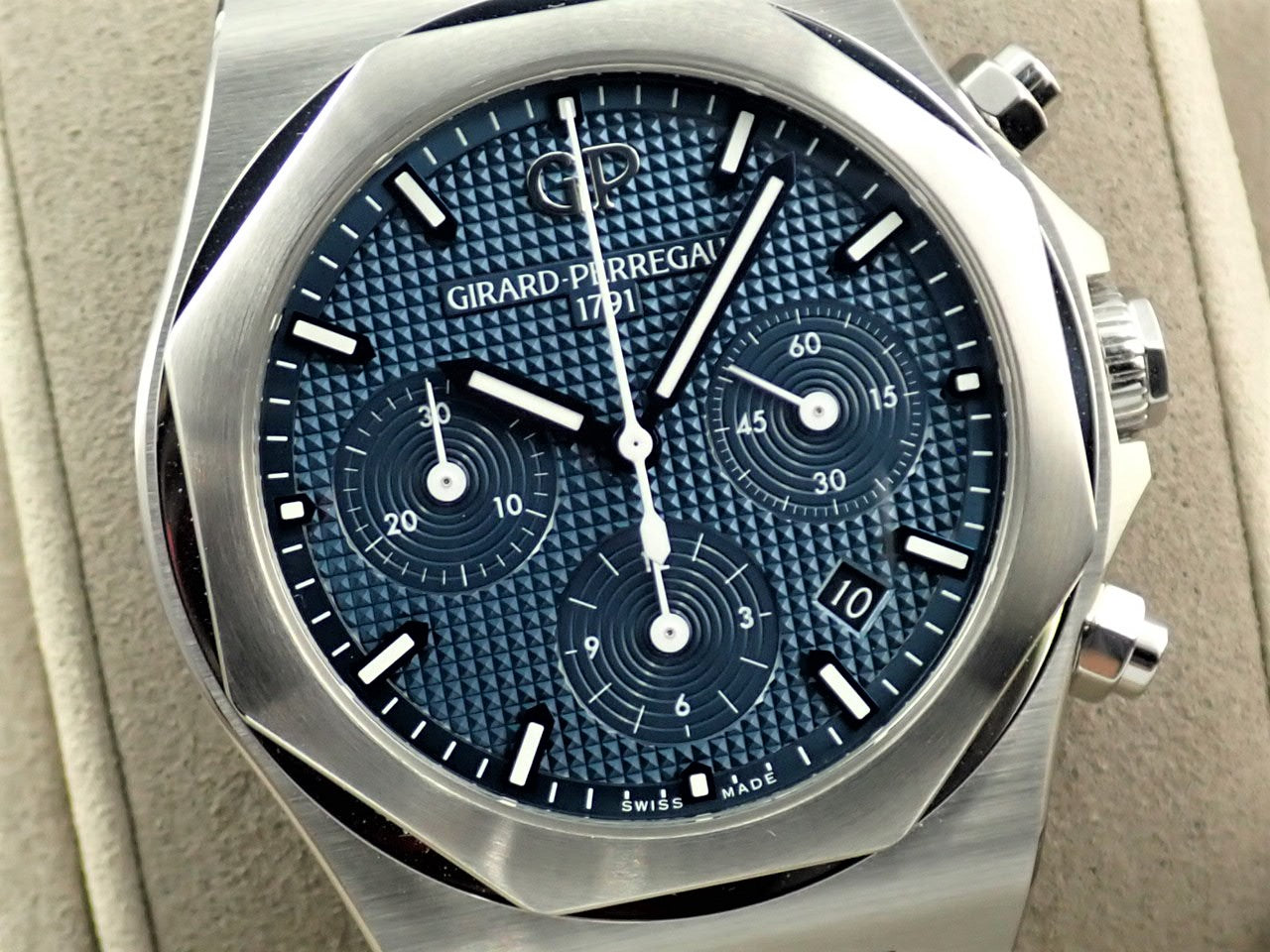 Girard-Perregaux Laureato Chronograph &lt;Warranty, Box, etc.&gt;