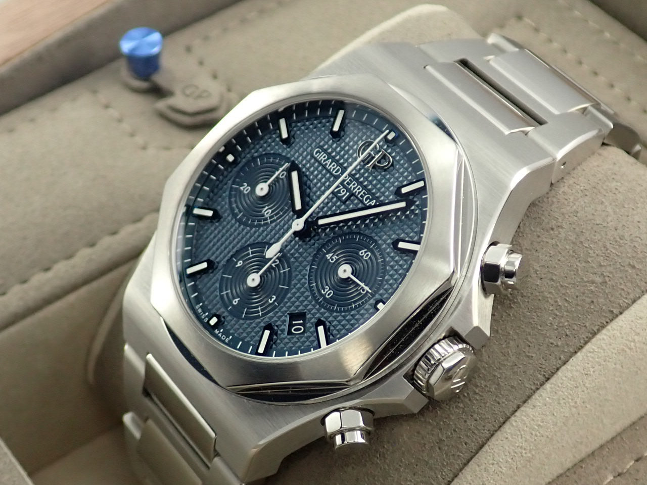 Girard-Perregaux Laureato Chronograph &lt;Warranty, Box, etc.&gt;