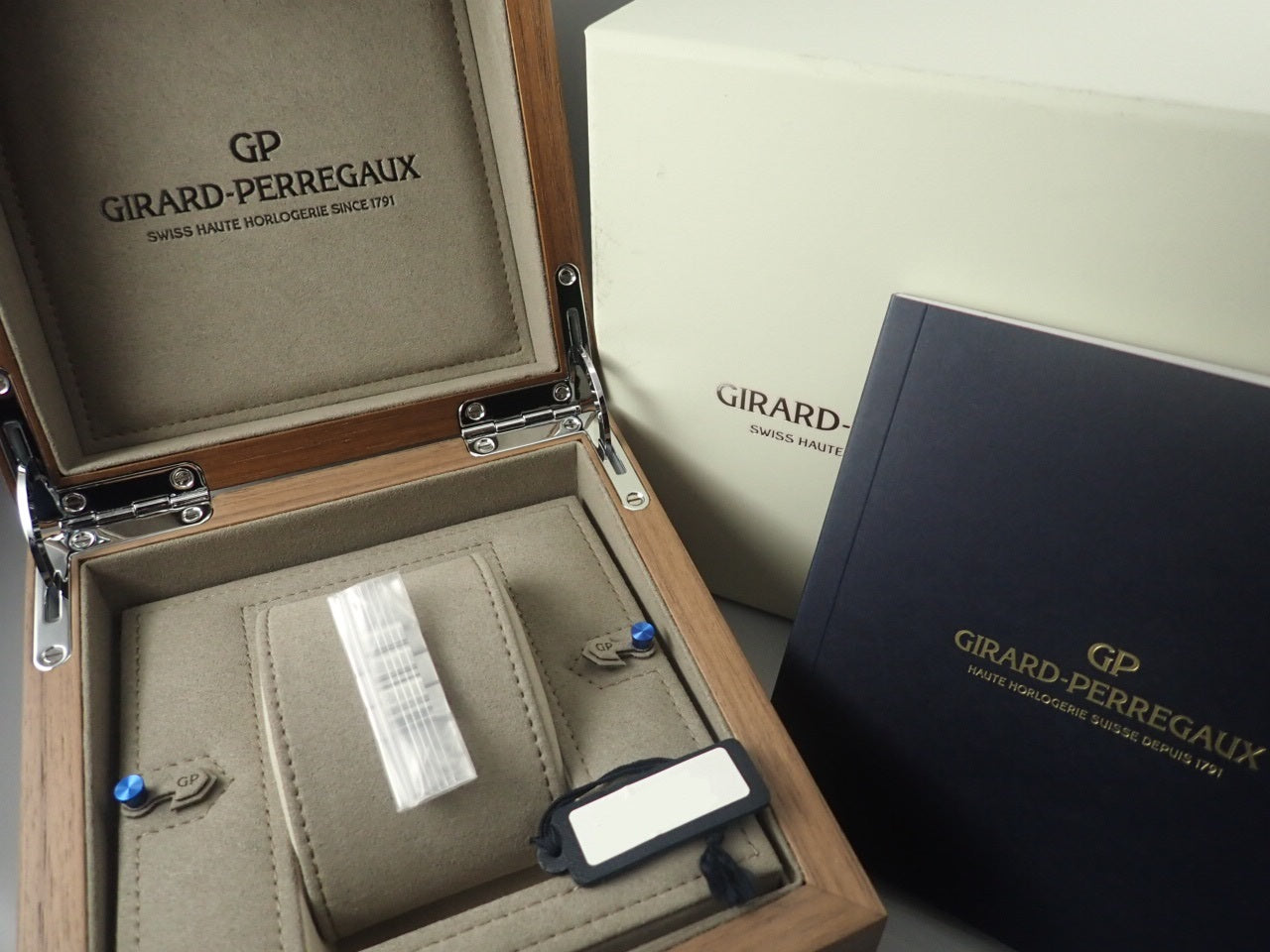 Girard-Perregaux Laureato Chronograph &lt;Warranty, Box, etc.&gt;