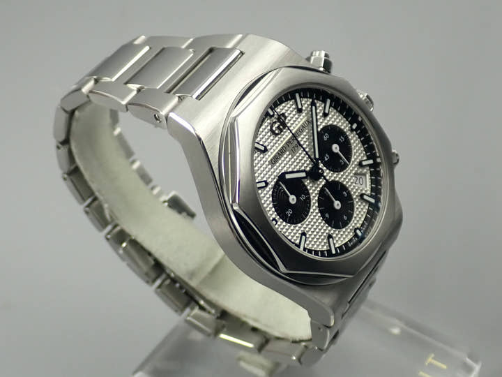 ジラールペルゴ ロレアート Ref.81040-11-131-11A シルバー文字盤 中古 laureato-19