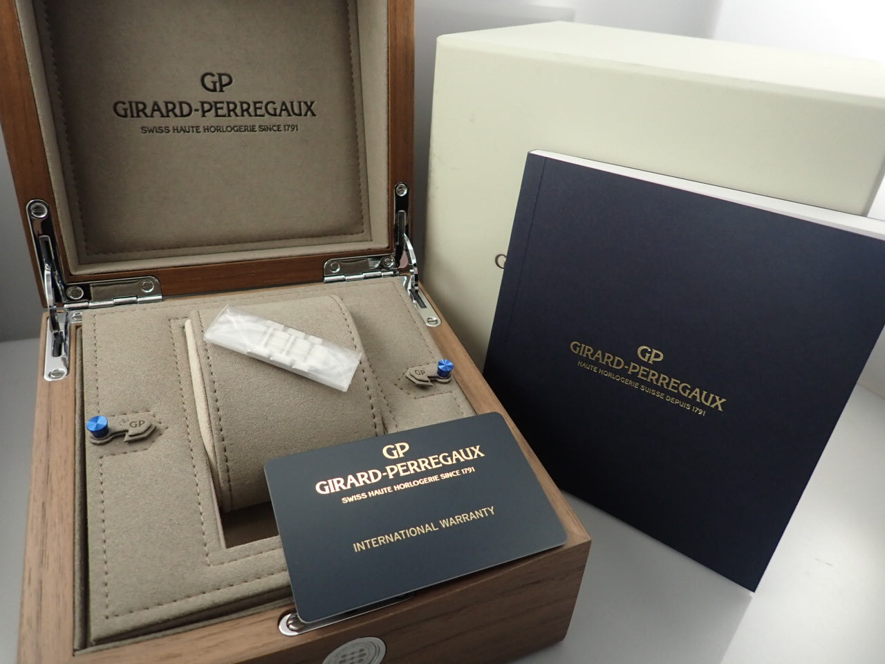 Girard-Perregaux Laureato Chronograph &lt;Warranty, Box, etc.&gt;