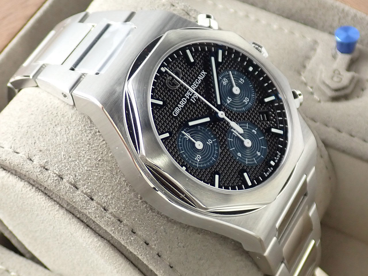 Girard-Perregaux Laureato Chronograph &lt;Warranty, Box, etc.&gt;