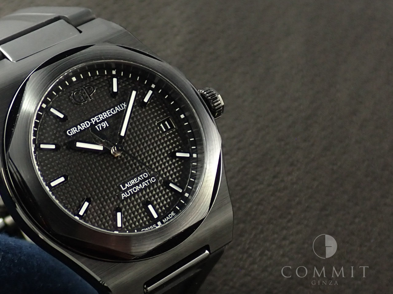 Girard-Perregaux Laureato Black Ceramic &lt;Warranty, Box, etc.&gt;