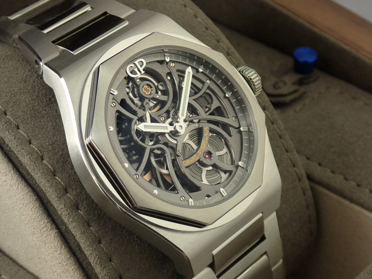 Girard-Perregaux Laureato Skeleton [Unused] &lt;Warranty, Box, etc.&gt;