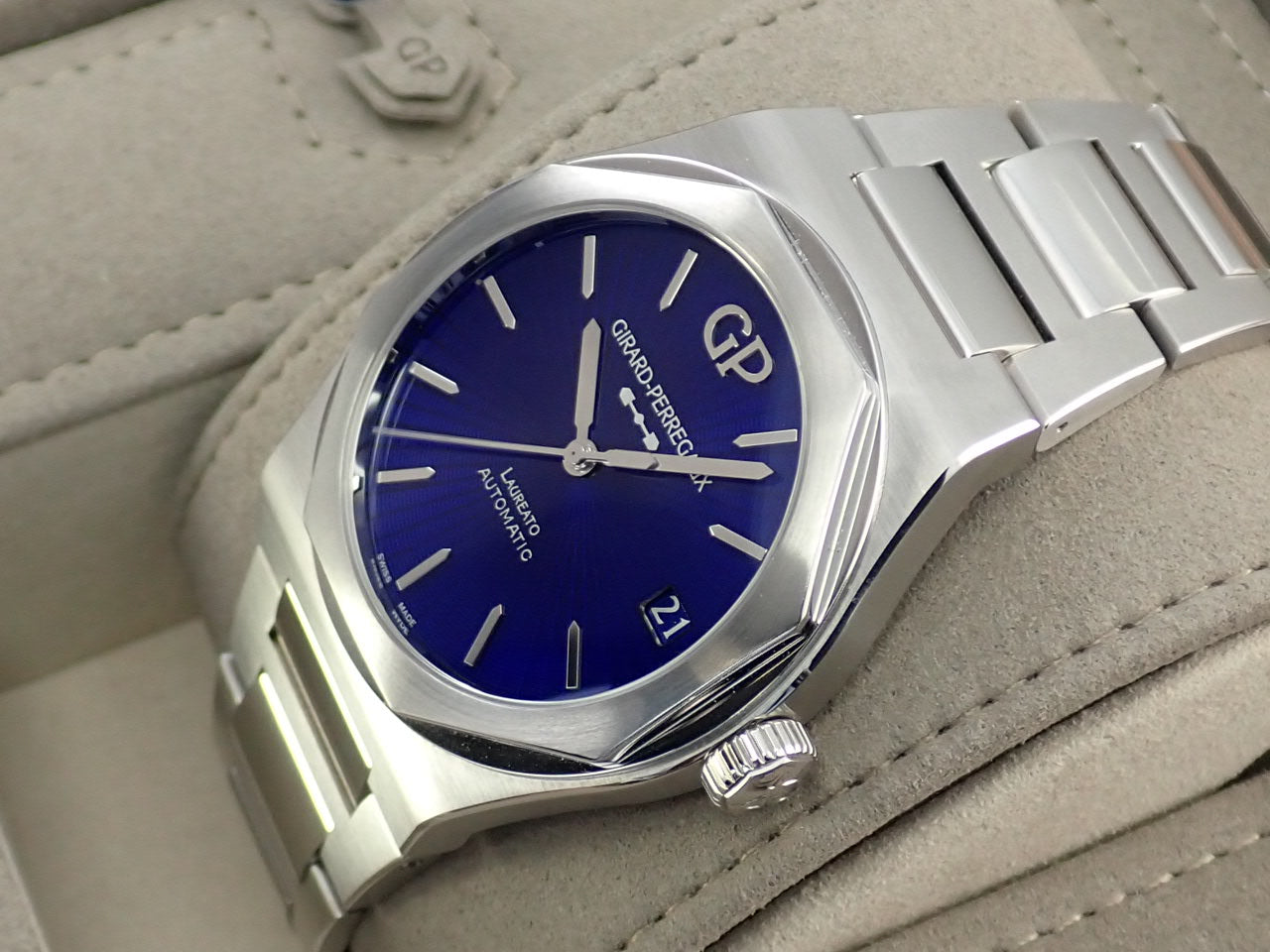 Girard-Perregaux Laureato &lt;Warranty, Box, etc.&gt;