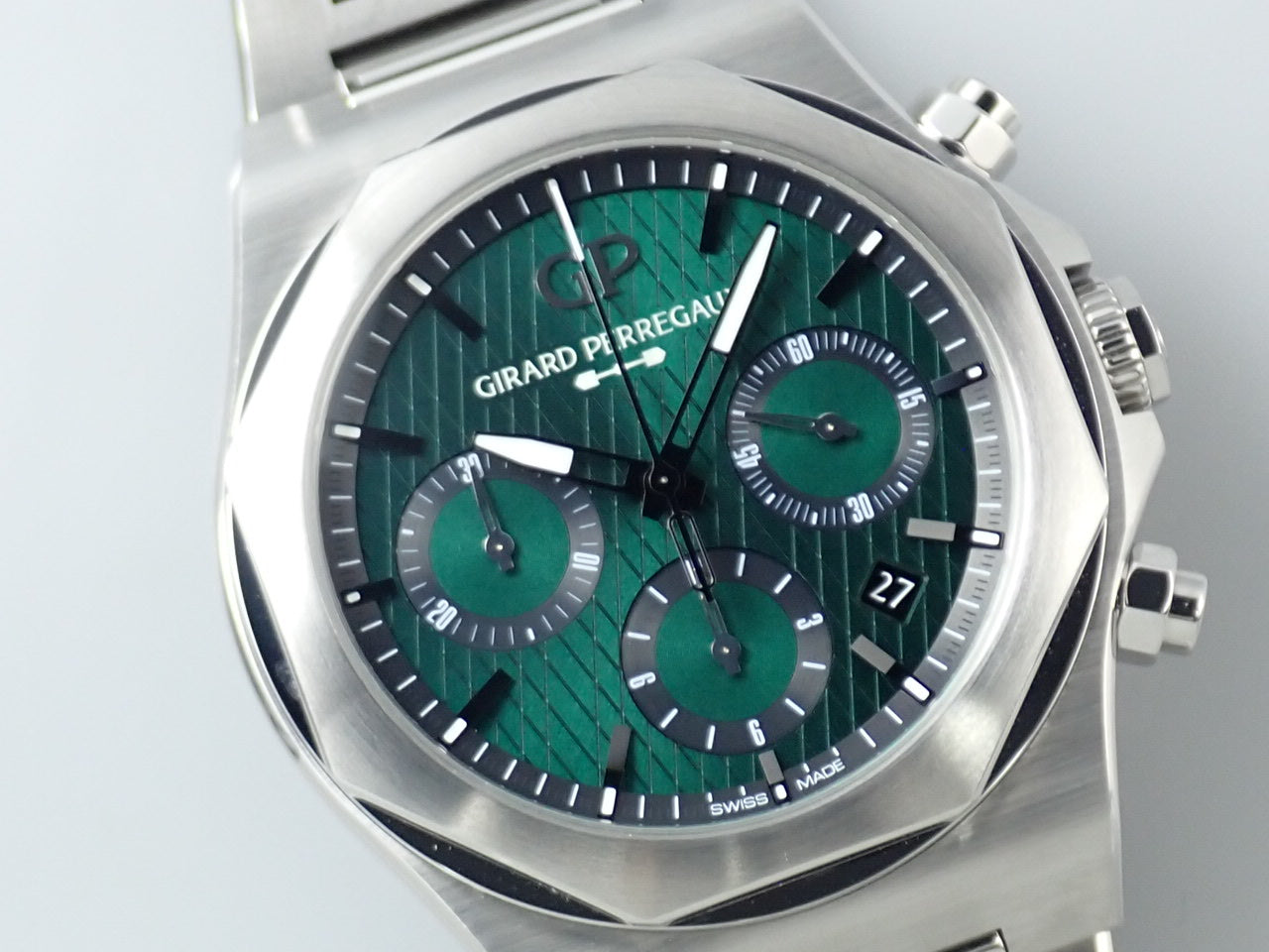 Girard-Perregaux Laureato Chronograph Aston Martin Edition &lt;Warranty, Box, etc.&gt;