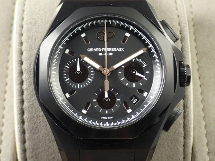 Girard-Perregaux Laureato Absolute Gold Fever Ref.81060-21-492-FH3A Black Dial Very Good Condition S85SM064