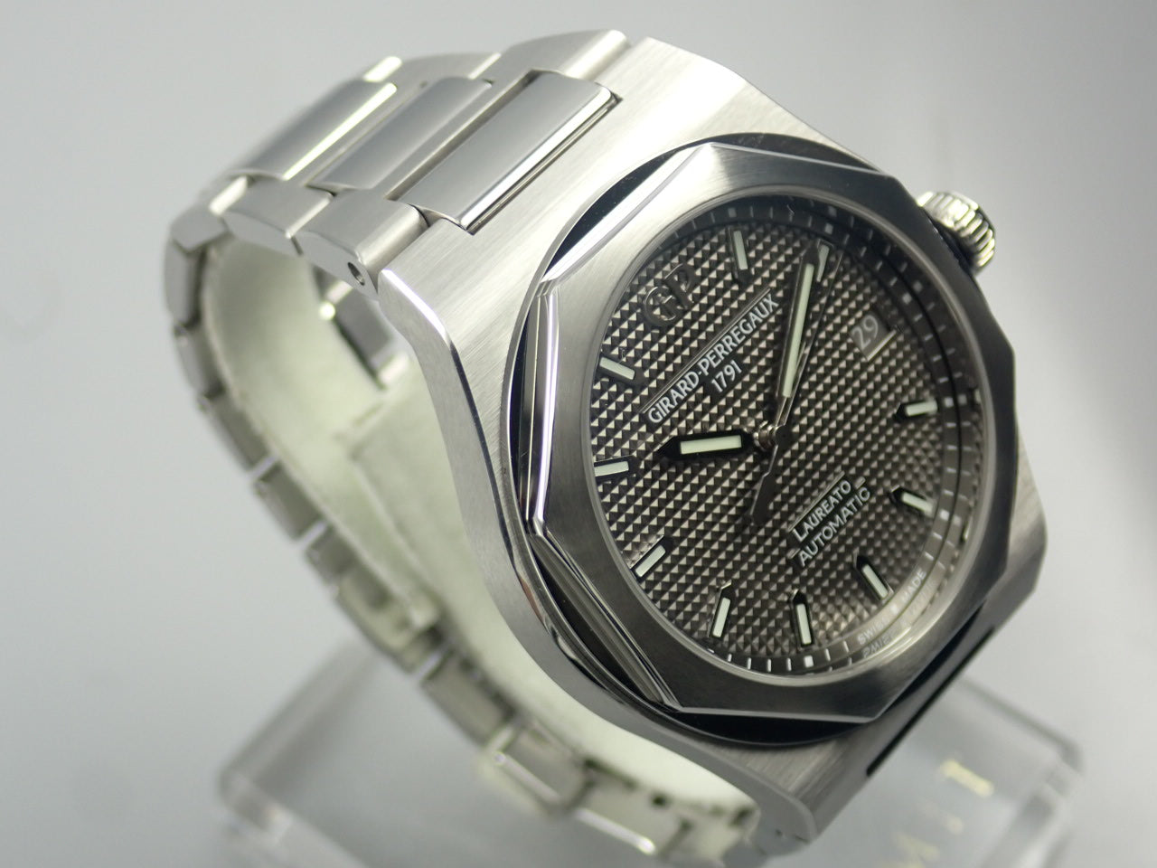 Girard-Perregaux Laureato 38mm &lt;Warranty, Box, etc.&gt;