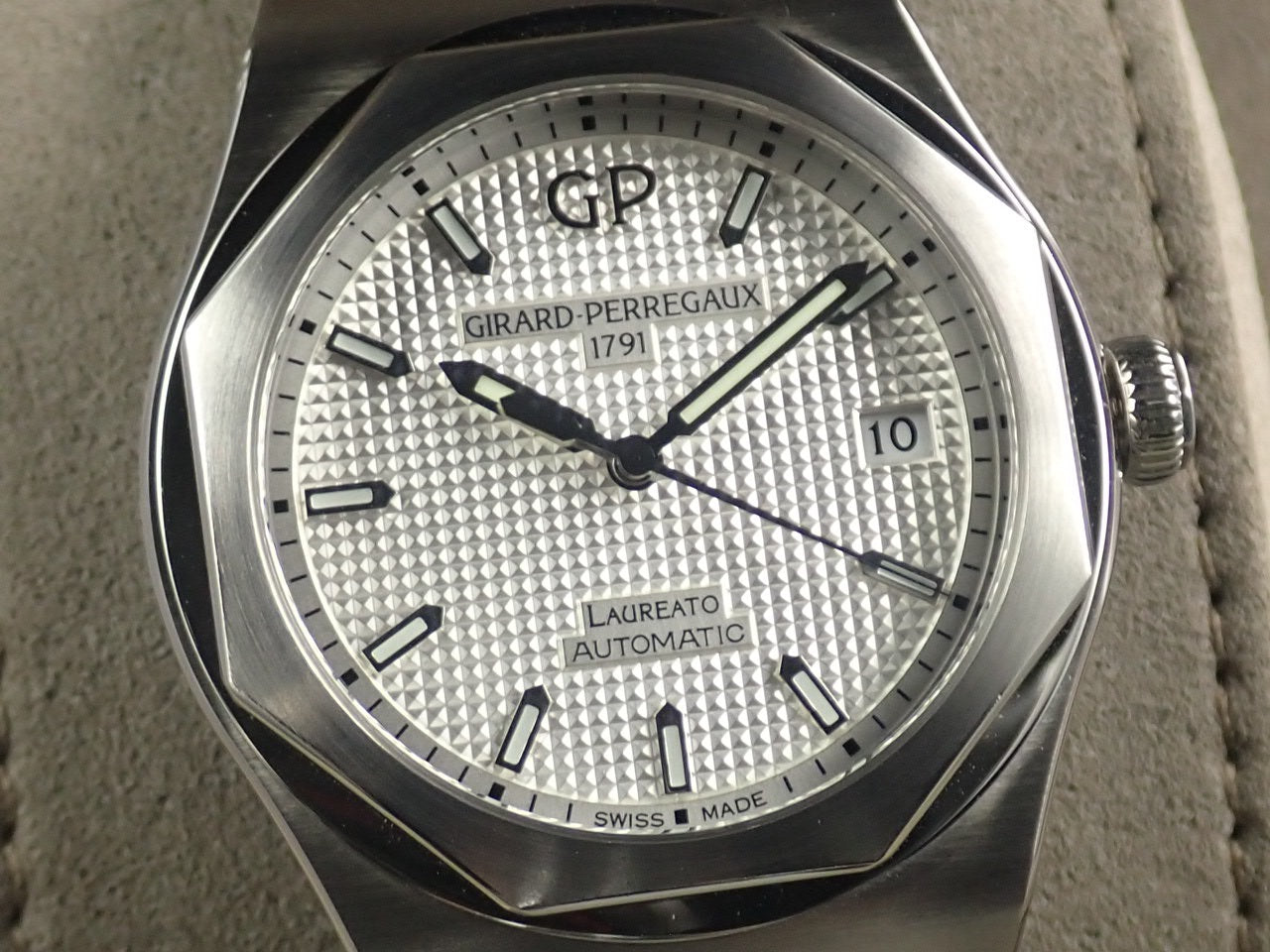 Girard-Perregaux Laureato 38mm [Good Condition] &lt;Warranty, Box, etc.&gt;