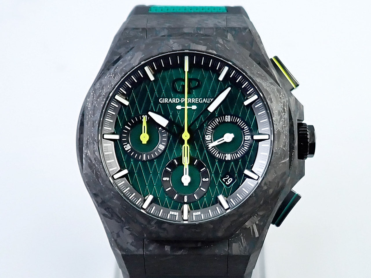 Girard-Perregaux Laureato Absolute Chronograph Aston Martin F1 Edition &lt;Warranty, Box, etc.&gt;