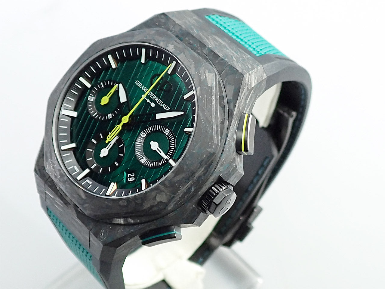 Girard-Perregaux Laureato Absolute Chronograph Aston Martin F1 Edition &lt;Warranty, Box, etc.&gt;