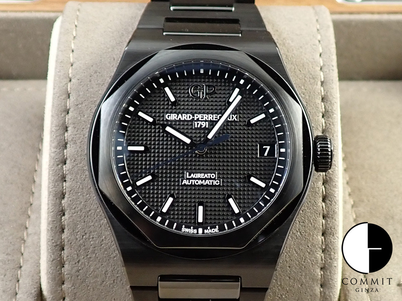 Girard-Perregaux Laureato Black Ceramic &lt;Warranty, Box, etc.&gt;