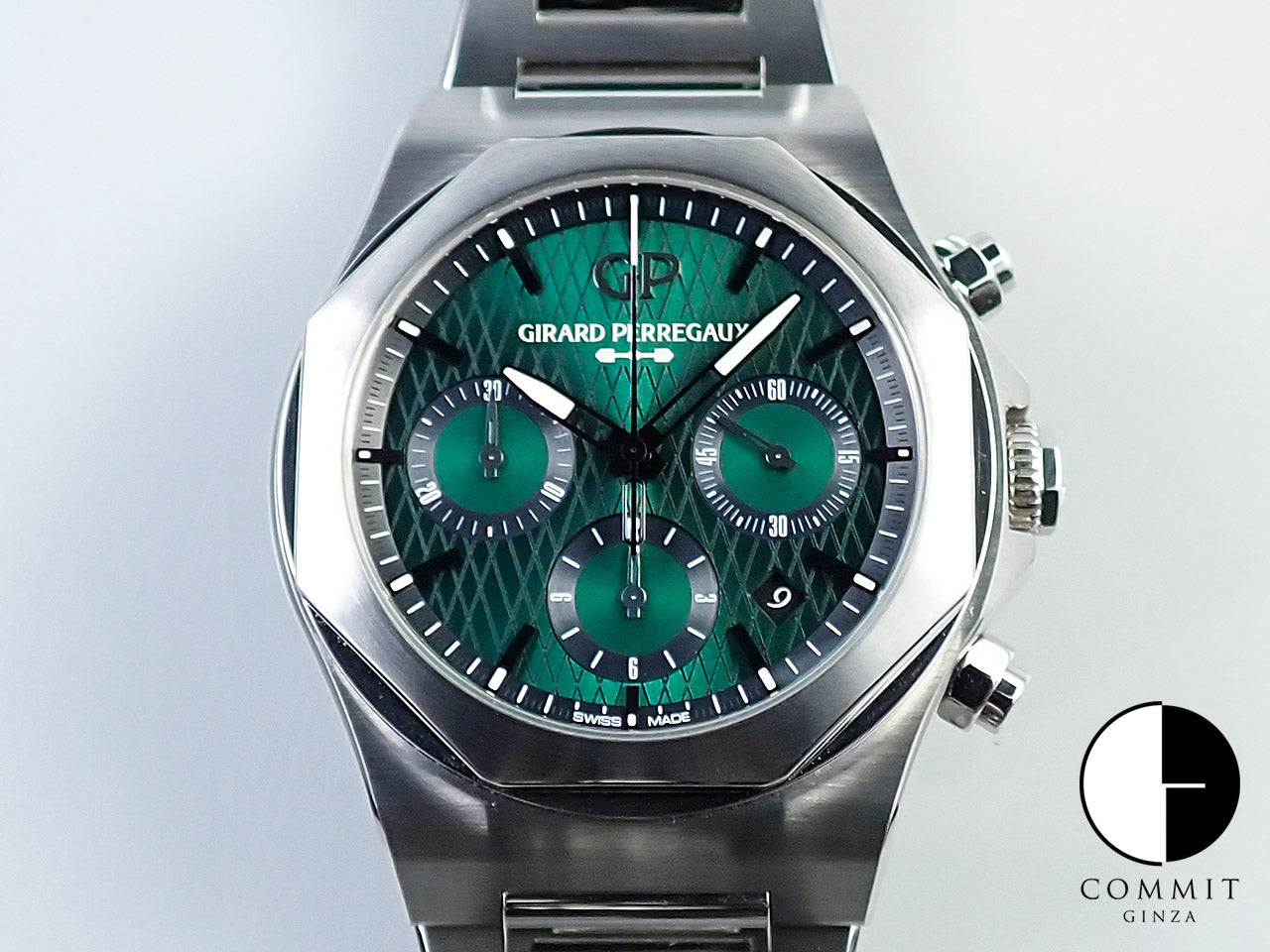 Girard-Perregaux Laureato Chronograph Aston Martin Edition &lt;Warranty, Box, etc.&gt;