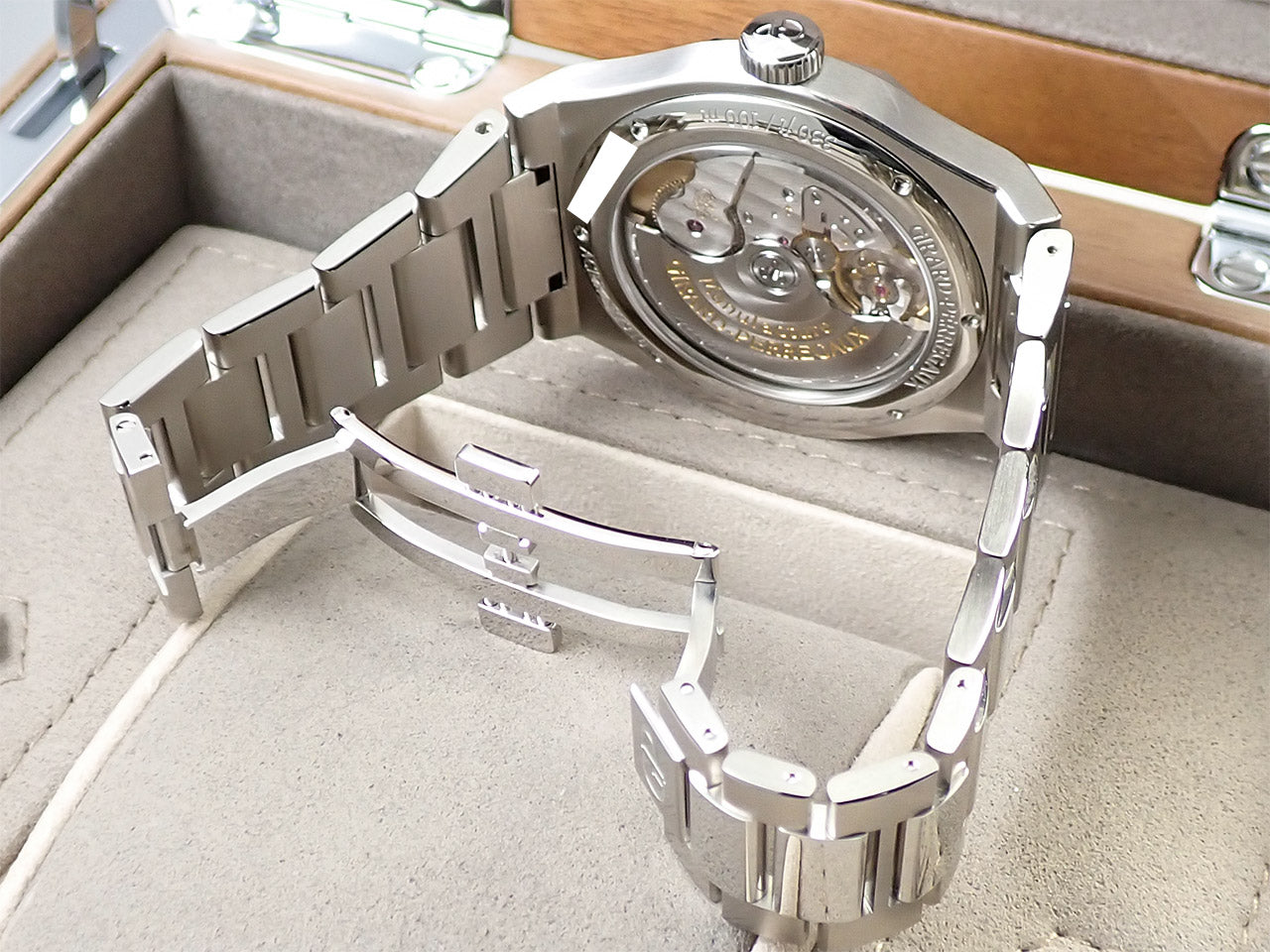 Girard-Perregaux Laureato &lt;Warranty, Box, etc.&gt;