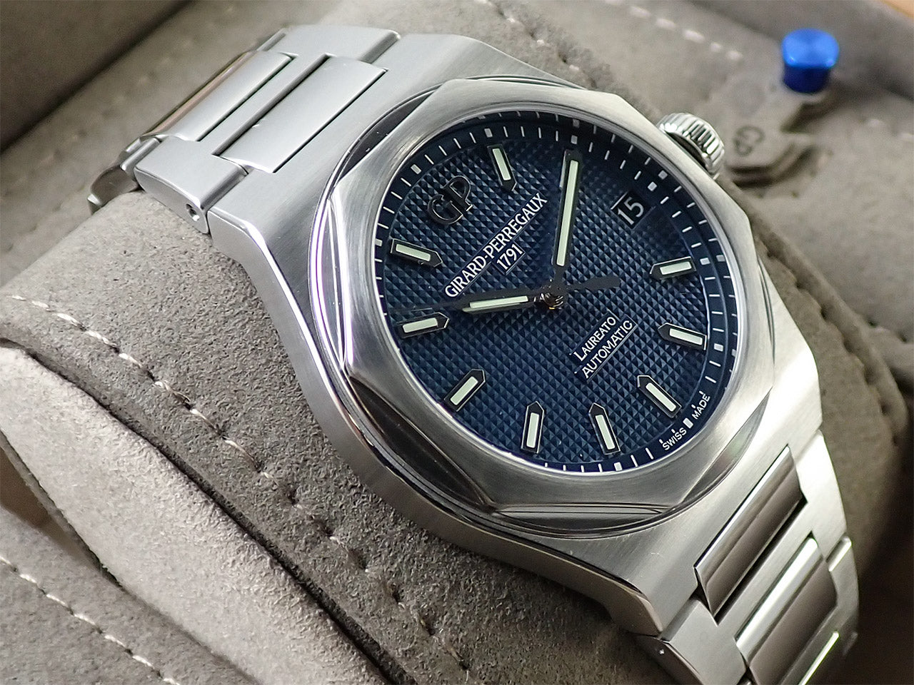 Girard-Perregaux Laureato &lt;Warranty, Box, etc.&gt;