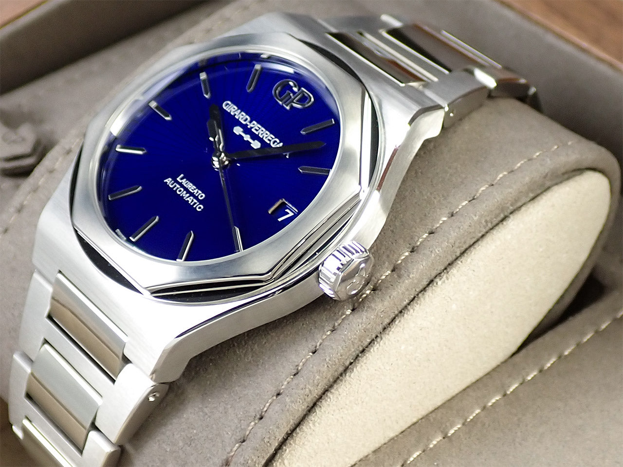 Girard-Perregaux Laureato &lt;Warranty, Box, etc.&gt;