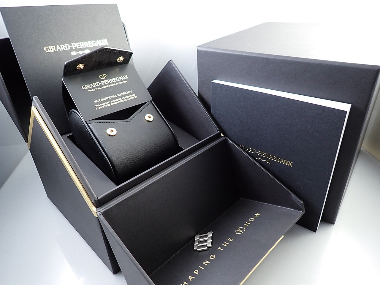 Girard-Perregaux Laureato &lt;Warranty, Box, etc.&gt;